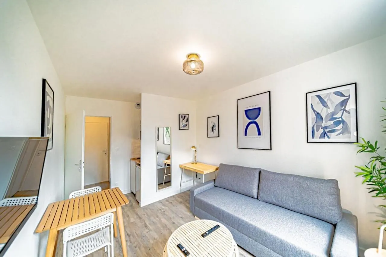 Appartement Le Petit Dauphine-Studio Renove-Sans Soucis à Lyon