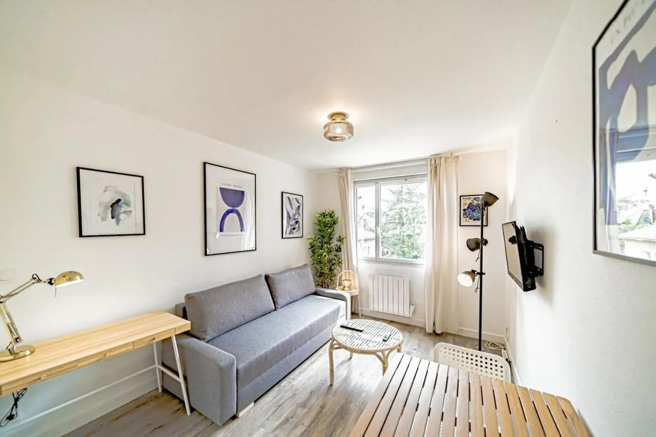 Appartement Le Petit Dauphine-Studio Renove-Sans Soucis à Lyon